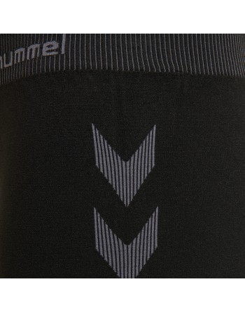 HUMMEL FIRST SEAMLESS TIGHTS KIDS / Nahtlose Verarbeitung und körperbetontes Design